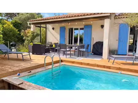 villa t4 piscine garage sur 510 m²