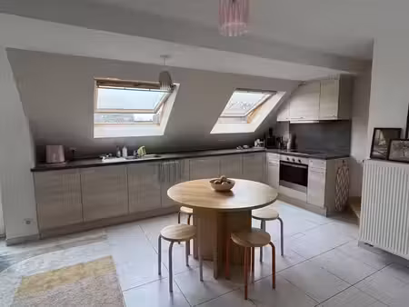 appartement duplex avec une chambre