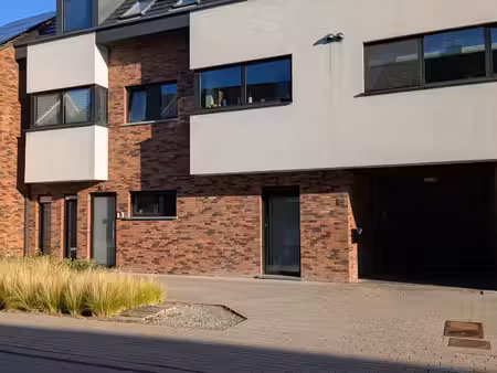 appartement spacieux de plain-pied meublé avec jardin à wils