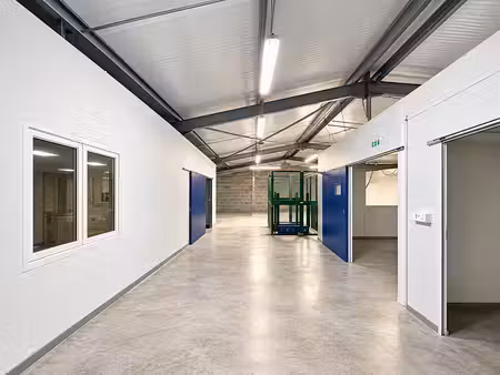 location entrepôt veigné 37250 350m² à 2085m²