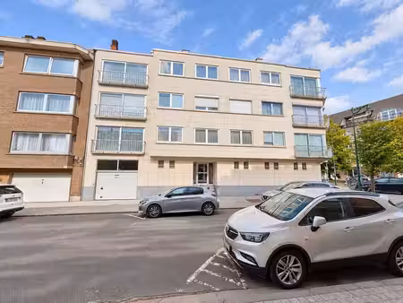 grand double garage fermé