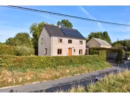 charmante maison 3 chambres + bureau et garage