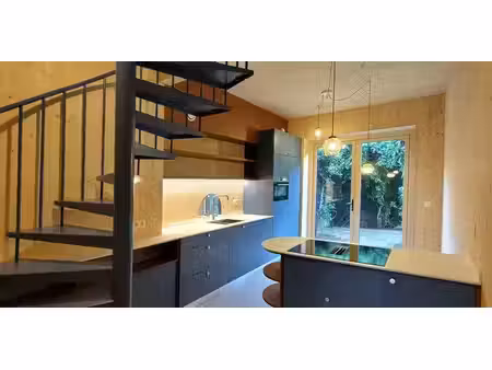 maison à louer à gent pour € 1.300 avec 2 chambres à coucher
