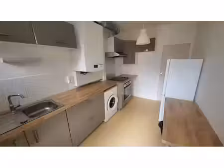 location appartement 3 pièces 76 m² à lons-le-saunier (39000)  500 €