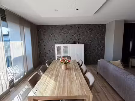 appartement 2 ch.  82m²  peb c  à ciney