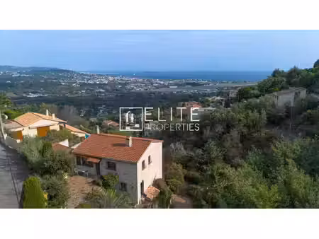 mandelieu-la-napoule (capitou) : maison à rénover  110 m² habitables  vue panoramique mer 