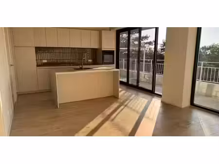 appartement à louer à genk pour € 1.050 avec 1 chambre à coucher