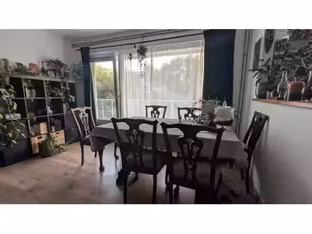 2-bed apt auderghem  green  quiet and close to metro  peb c