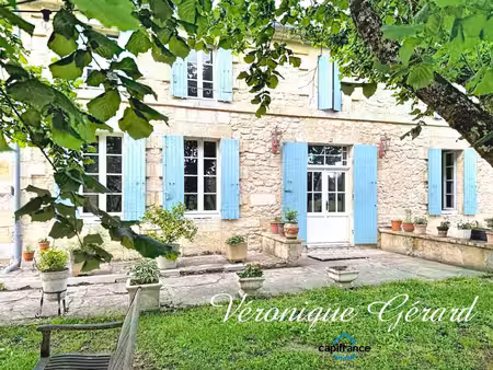 maison en pierre de 204 m² 3 chambres sur 4984 m² de terrain entièrement clos
