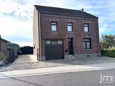 vakkundig  correct en in vertrouwen