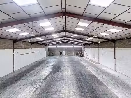 location local d’activités 1000m²