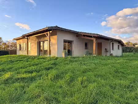 a louer maison auch 3 chambres 97.08 m2 avec garage et terrain de 2229 m²