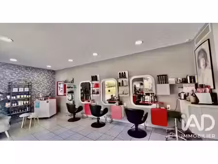vente esthétique  coiffure 67 m²