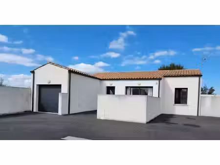 vente maison 4 pièces  75.50m²  salles