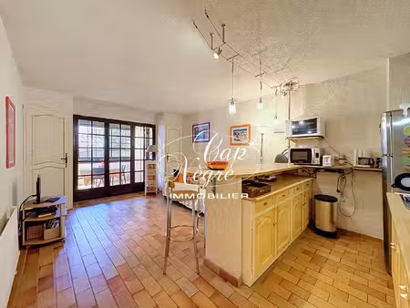 studio 27m² avec loggia proche de la plage de cavalière