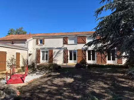 achat maison 10 pièces 246m² benet 85490