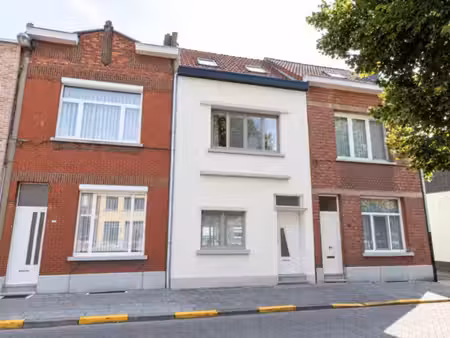 huis te koop in wijnegem met 4 slaapkamers