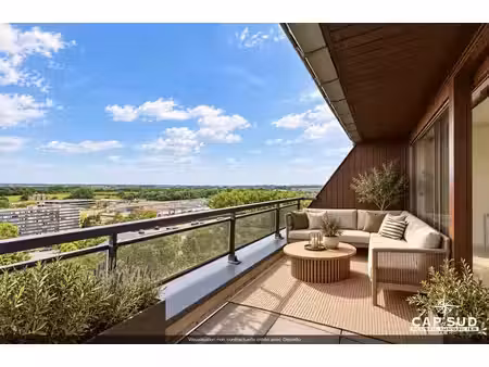 cap sud vous propose un duplex 2 chambres avec une belle vue
