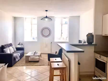 appartement traversant t2 de 55m2