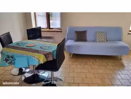 t2 duplex une chambre salon