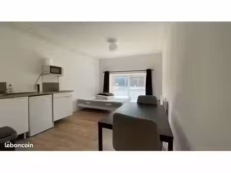 studio meublé eau et elec inclus