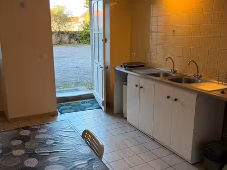 appartement meublé t1 bis 52 m² – centre-ville – parking – tout compris