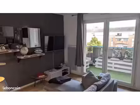 charmant appartement + balcon & parking