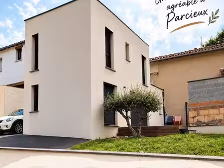 maison meublée 80 m² avec jardin  terrasse  parcieux