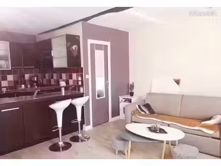 f2 meublé