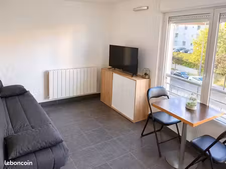 studio meublé 24 m² + parking privatif – saint-fons