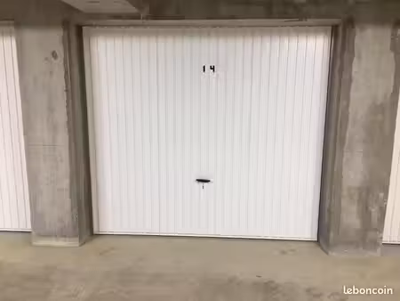 recherche de garage / box / parking