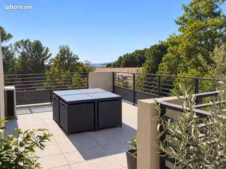 appartement 3 pièces avec terrasse et double box - luynes (13080)