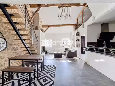 appartement saint-amour 4 pièces 100 m2