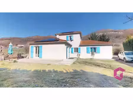 perrier - villa 110m2 hab. 4 chambres sur terrain 1287m2 ave