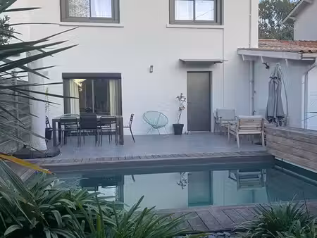 maison de ville meublée 110 m² avec piscine – le haillan