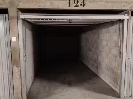 garage fermé à vendre – saint-étienne secteur université / centre deux