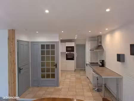 location appartement 130m2 / 5 pièces
