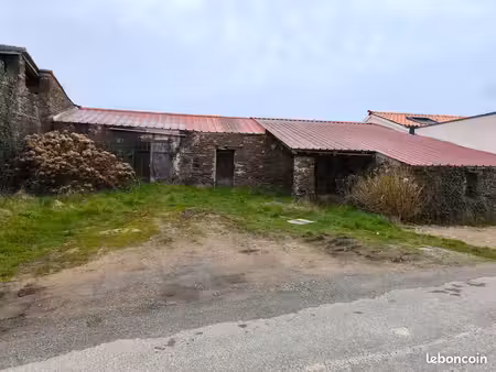 divatte sur loire - batiment a renover en habitation - parcelle de 430 m²