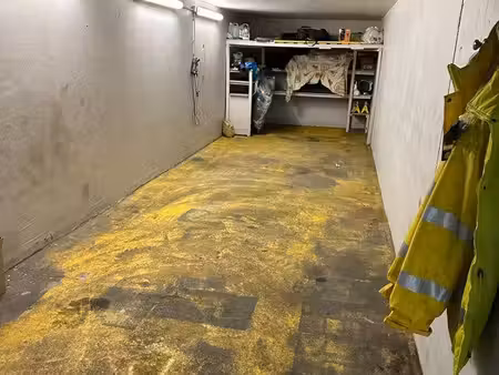 à vendre grand garage double cours tolstoï villeurbanne