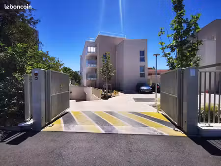 bel appartement t3 meublé de 65 m² avec balcon 8m² et garage pmr à pierre-bénite