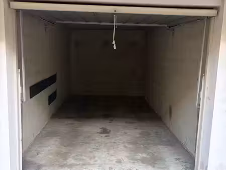 garage à louer