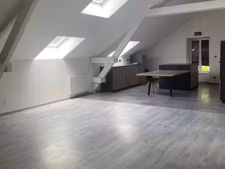 grand t5 de 116m2 dans parc privé à héricourt