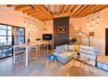bureaux de charme – lyon 1er  secteur hôtel de ville / terreaux – 87 m² – entièrement équi