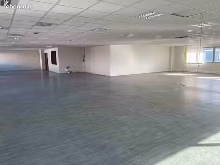 bureaux 317 m² saint priest