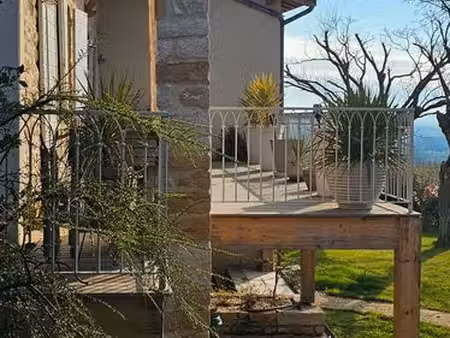 vaste maison ancienne rénovée avec vue panoramique sur le mont blanc