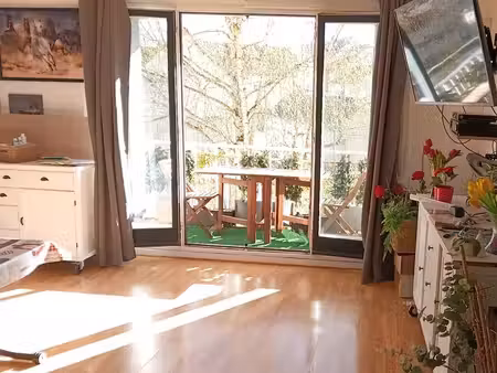 vends t4 82m2 balcon exposé est à 1h de la gare montparnasse