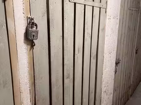 cave saine et sécurisée - vaugirard - 3 min métro - disponible immédiatement