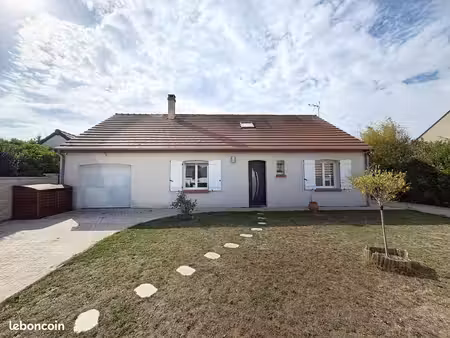 chevilly (45520) – maison familiale 6 pièces avec 4 chambres  jardin clos et terrasse couv