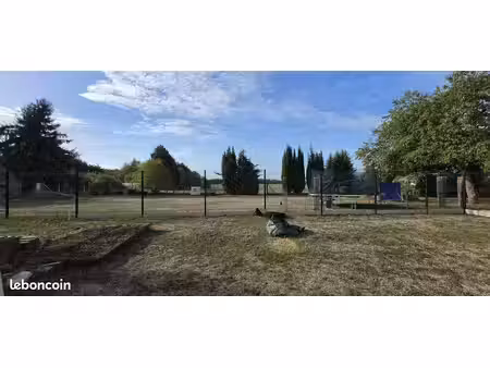 terrain constructible 437m² viabilisé - huisseau-sur-mauves