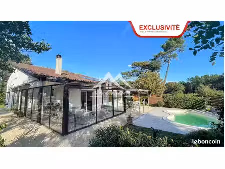 villa 9 pièces 211 m²